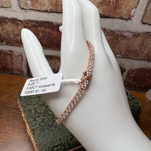 Elegant Rose Gold Moissanite Bracelet